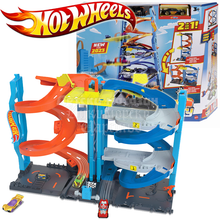Hot Wheels Race Tower